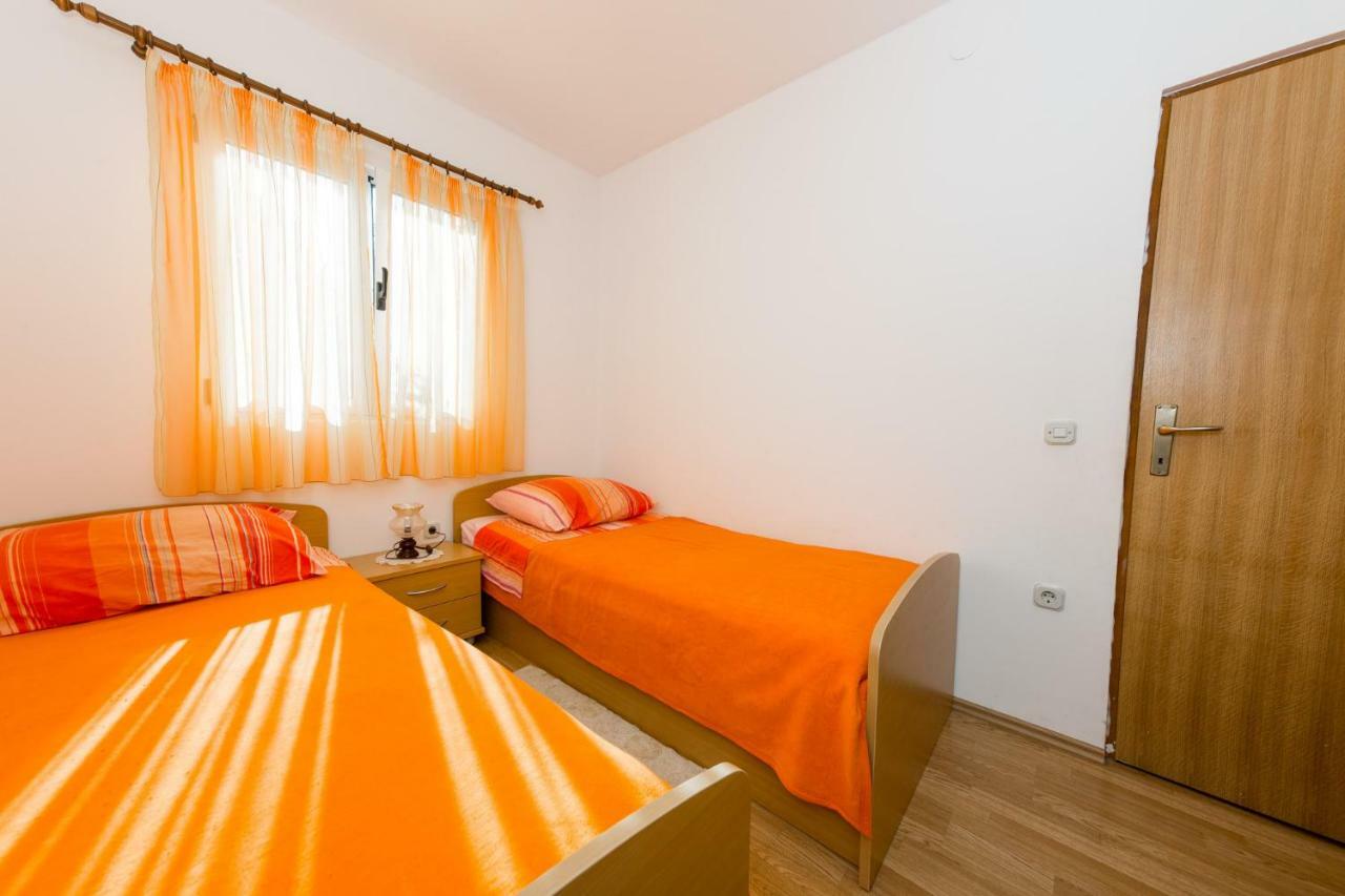 Ferienwohnung Mare&Karlo Drvenik Mali Exterior foto