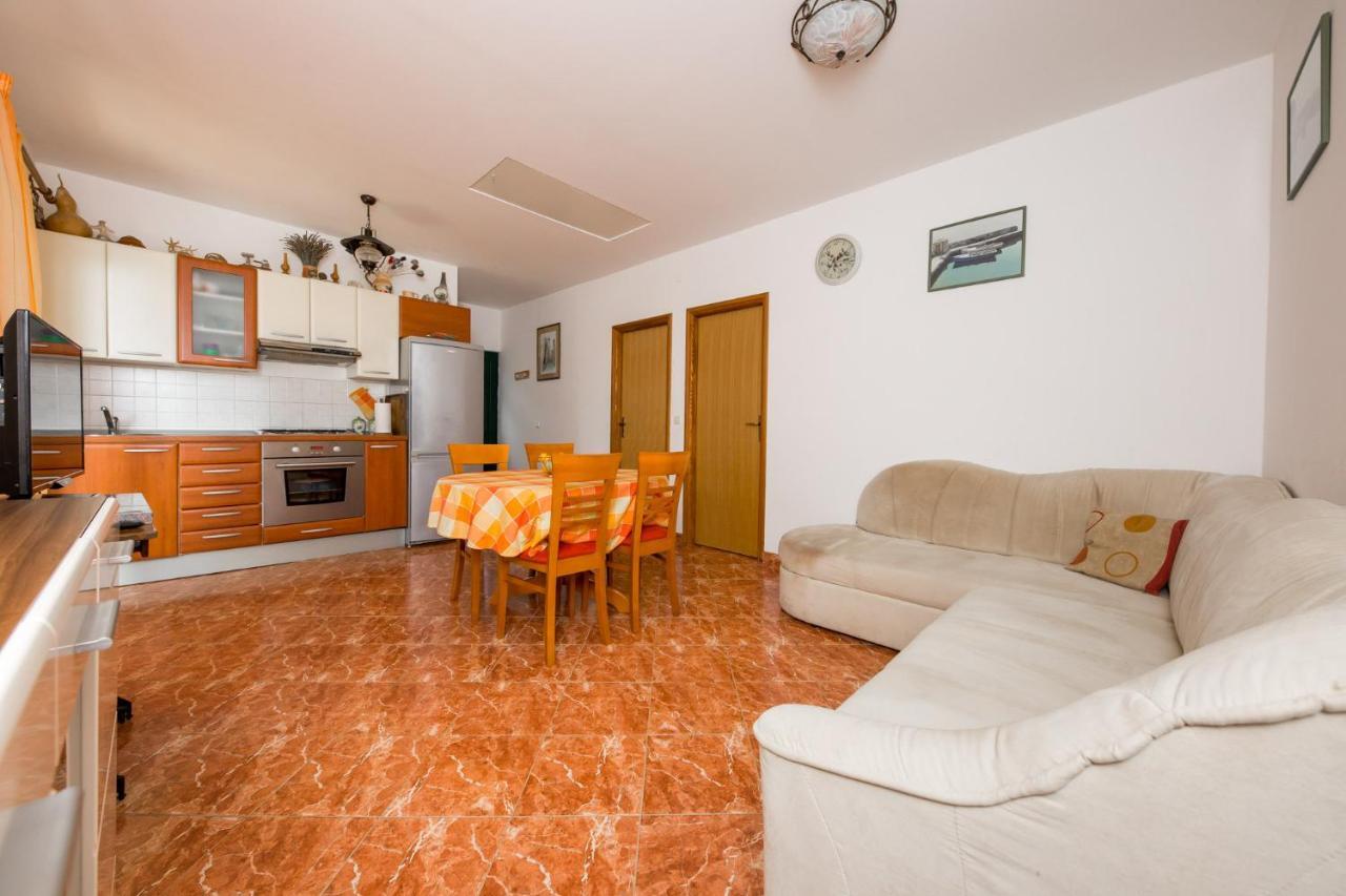 Ferienwohnung Mare&Karlo Drvenik Mali Exterior foto